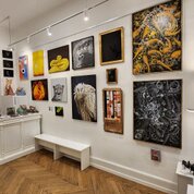 Ausstellung vom Verein Salz in der Suppe mit dem Titel animalisch bei Joss Toledo Art Gallery beim Römerhof in Zürich.